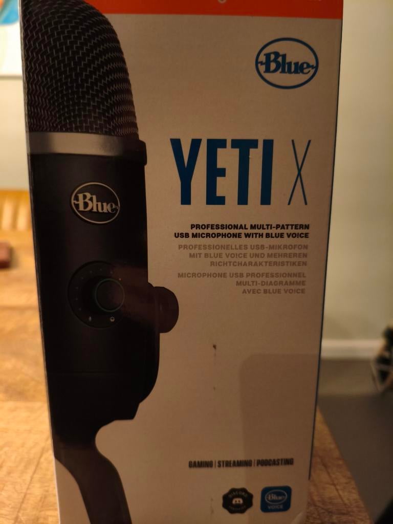 Blue Yeti X USB microfoon inclusief originele arm, Muziek en Instrumenten, Microfoons, Ophalen of Verzenden, Zo goed als nieuw
