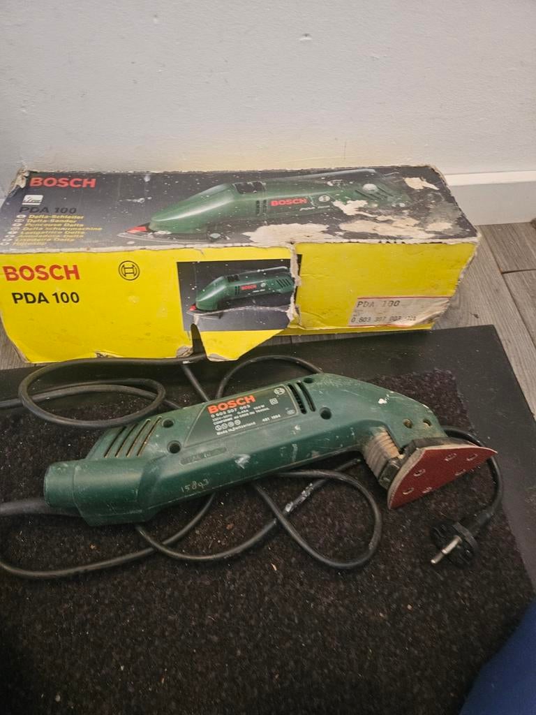 Bosch PDA 100 Delta schuurmachine - Werkt prima!, Ophalen of Verzenden, Gebruikt, Minder dan 600 watt, Overige typen