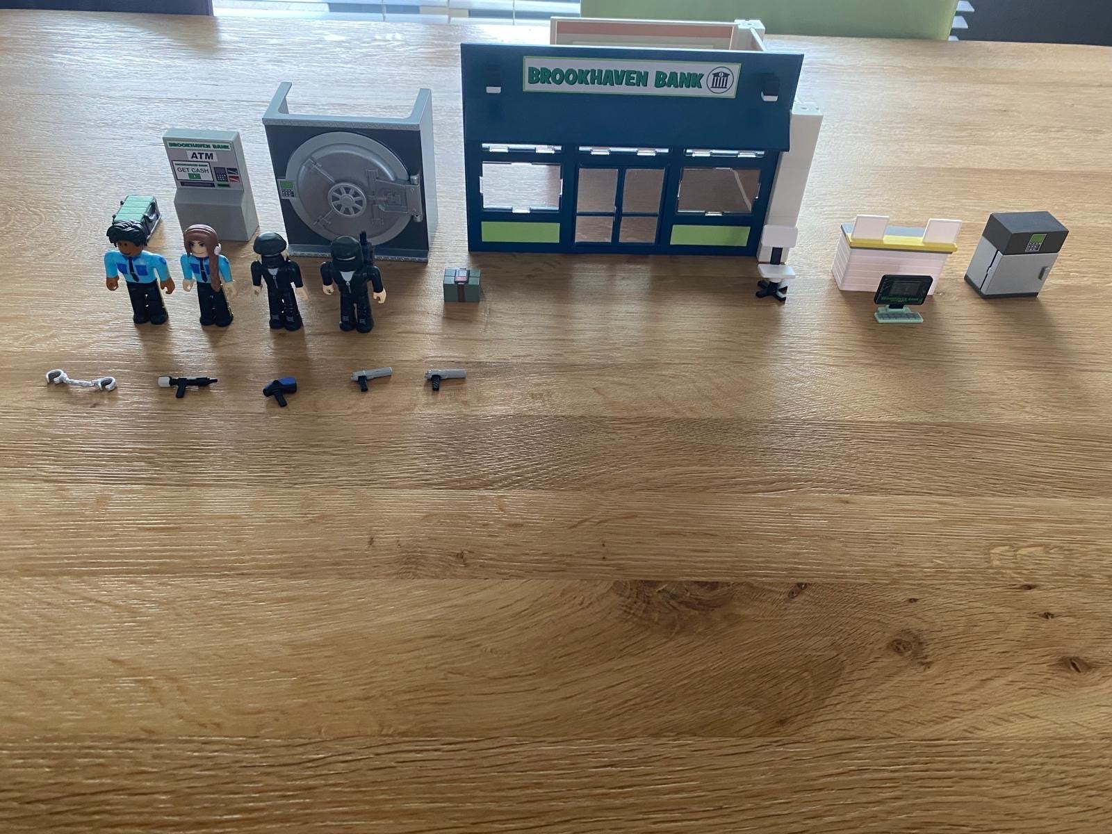 Roblox Brookhaven Bank Speelset met Figuren en Accessoires, Ophalen, Zo goed als nieuw