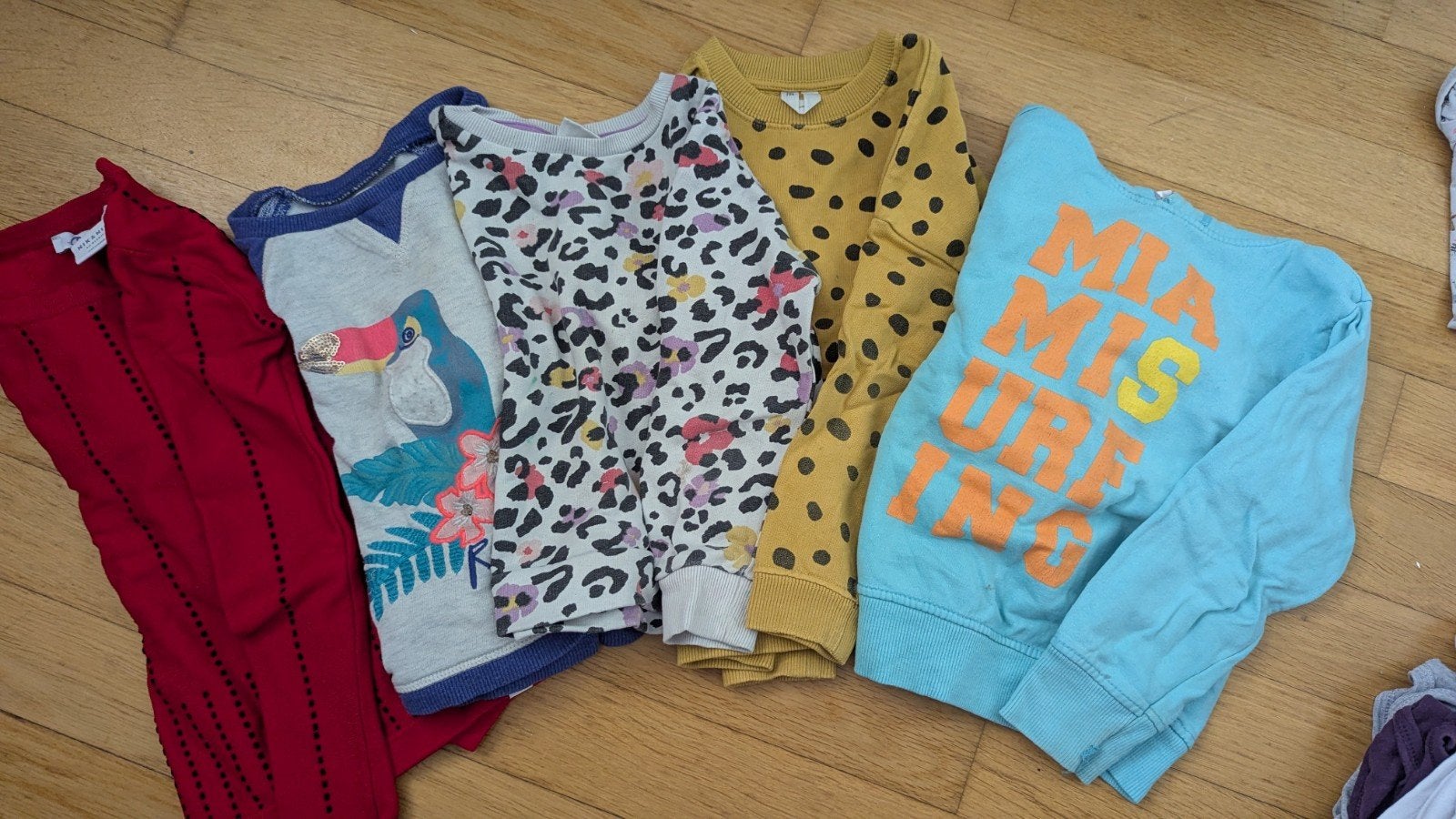 5 leuke sweaters maat 98/104, Kinderen en Baby's, Ophalen of Verzenden, Gebruikt, Diverse, Meisje