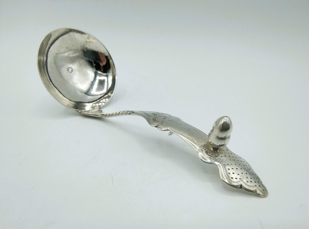 Zilveren roomlepel met eikel, Chr. J. Brunings, Joure, 1891, Verzenden