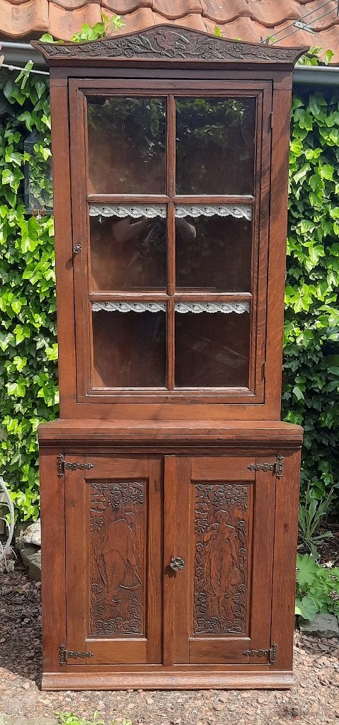 Antieke eiken hoek toonkast met houtsnijwerk, Jugendstil, Antiek en Kunst, Ophalen