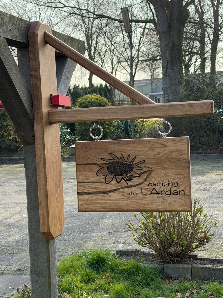 Eiken uithang borden  met elke gewenste logo / gravure, Ophalen of Verzenden, Nieuw, Reclamebord