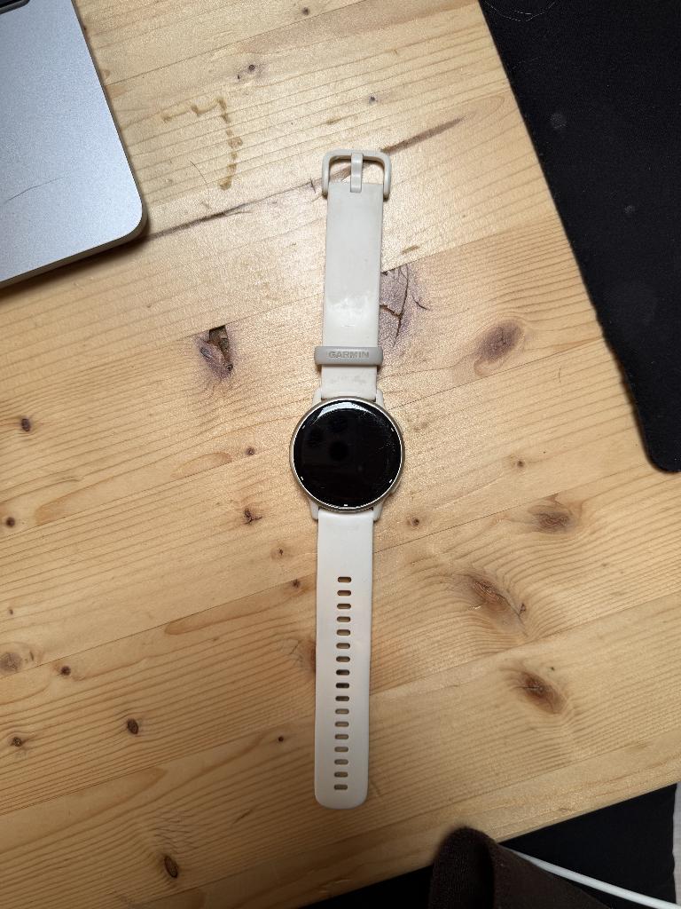 Garmin vivoactive 5 smartwatch, Sieraden, Tassen en Uiterlijk, Smartwatches, Zo goed als nieuw, Android, Wit, Afstand, Calorieverbanding