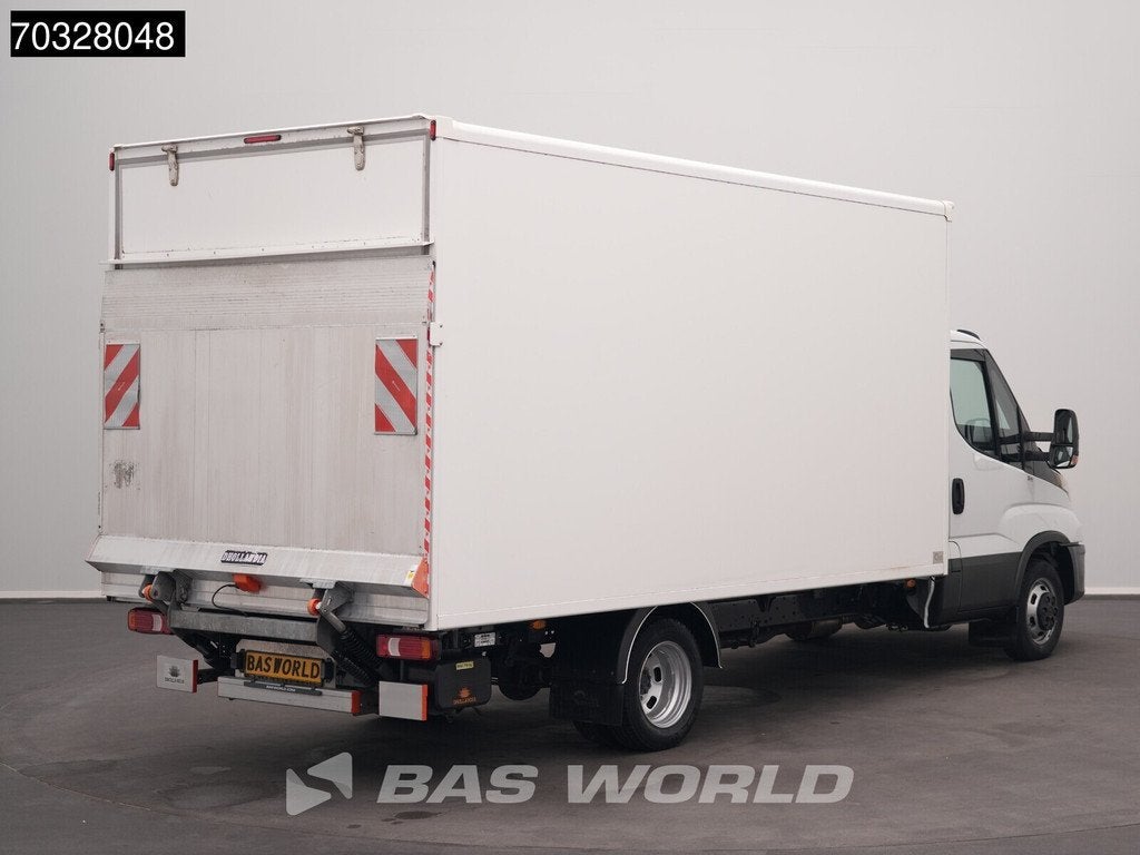 Iveco Daily 35C16 Laadklep Dubbellucht 160PK Bakwagen Airco, Auto's, Stof, Gebruikt, Euro 6, Iveco