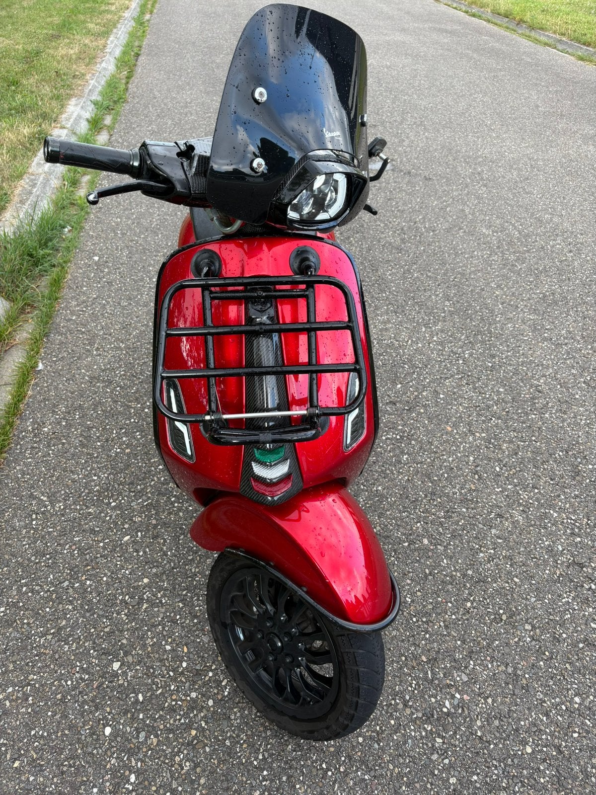 Vespa sprint 80cc, Ophalen, Zo goed als nieuw