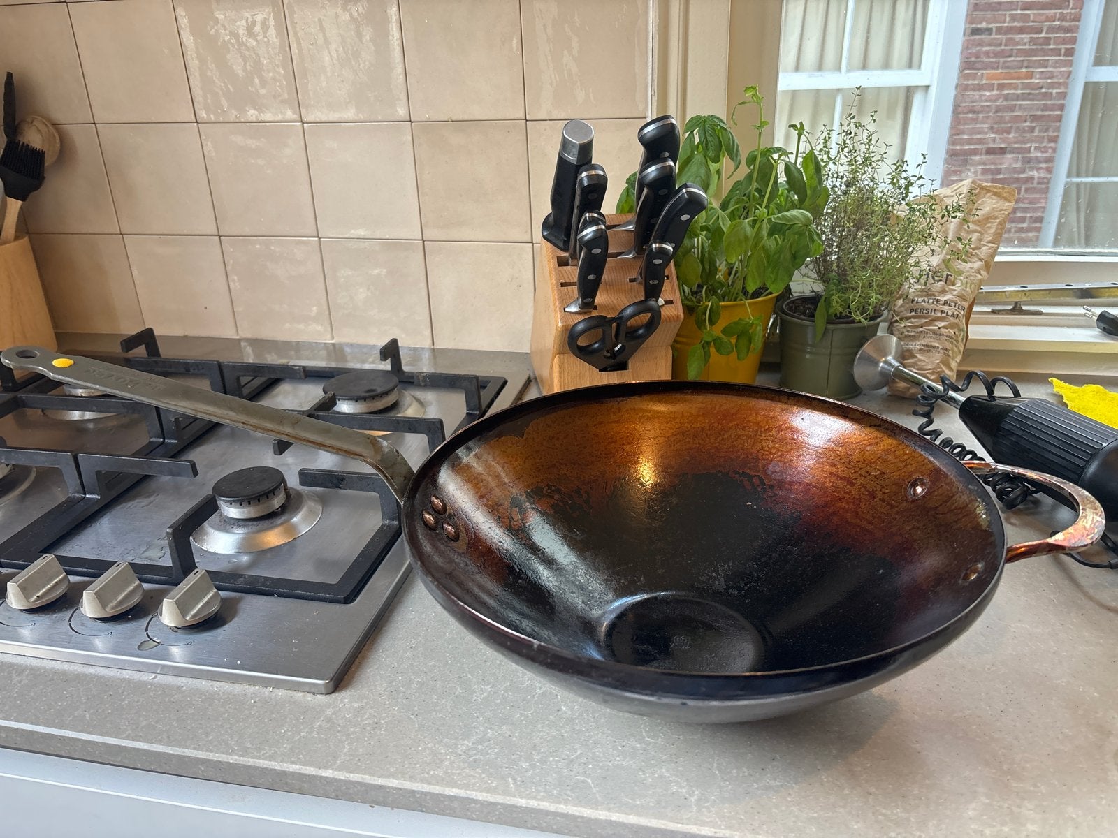 32cm De Buyer Wokpan - Gietijzeren Wok - Al ingebrand, Gietijzer, De Buyer, Ophalen of Verzenden, Zo goed als nieuw