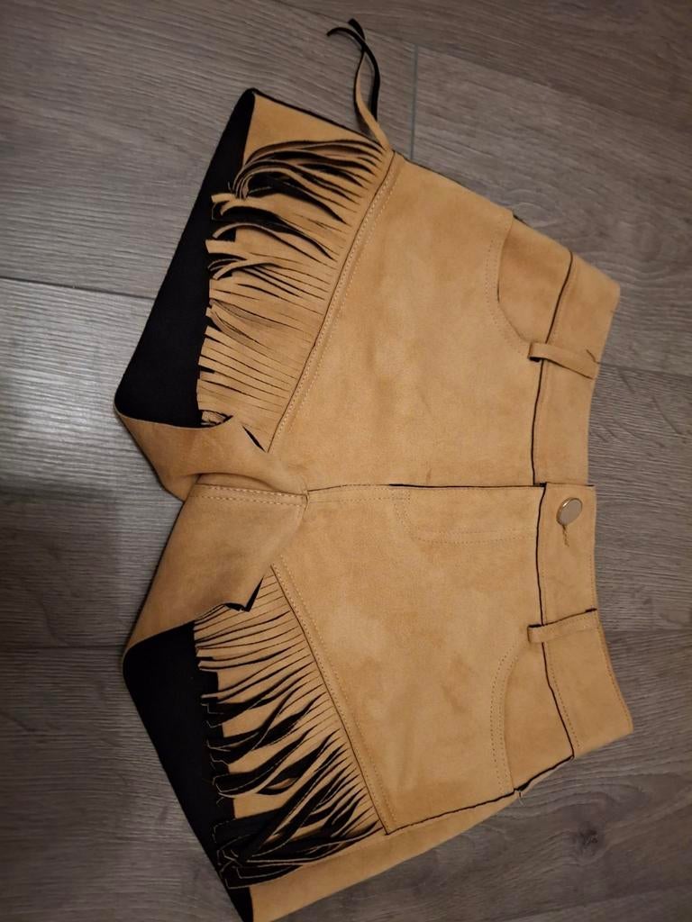 Maat S korte broek, Ophalen of Verzenden, Zo goed als nieuw, Kort