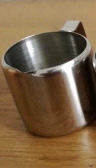 Melk kannetje Rvs  100 ml € 2,50, Overige typen, Zilver, Ophalen of Verzenden, Zo goed als nieuw