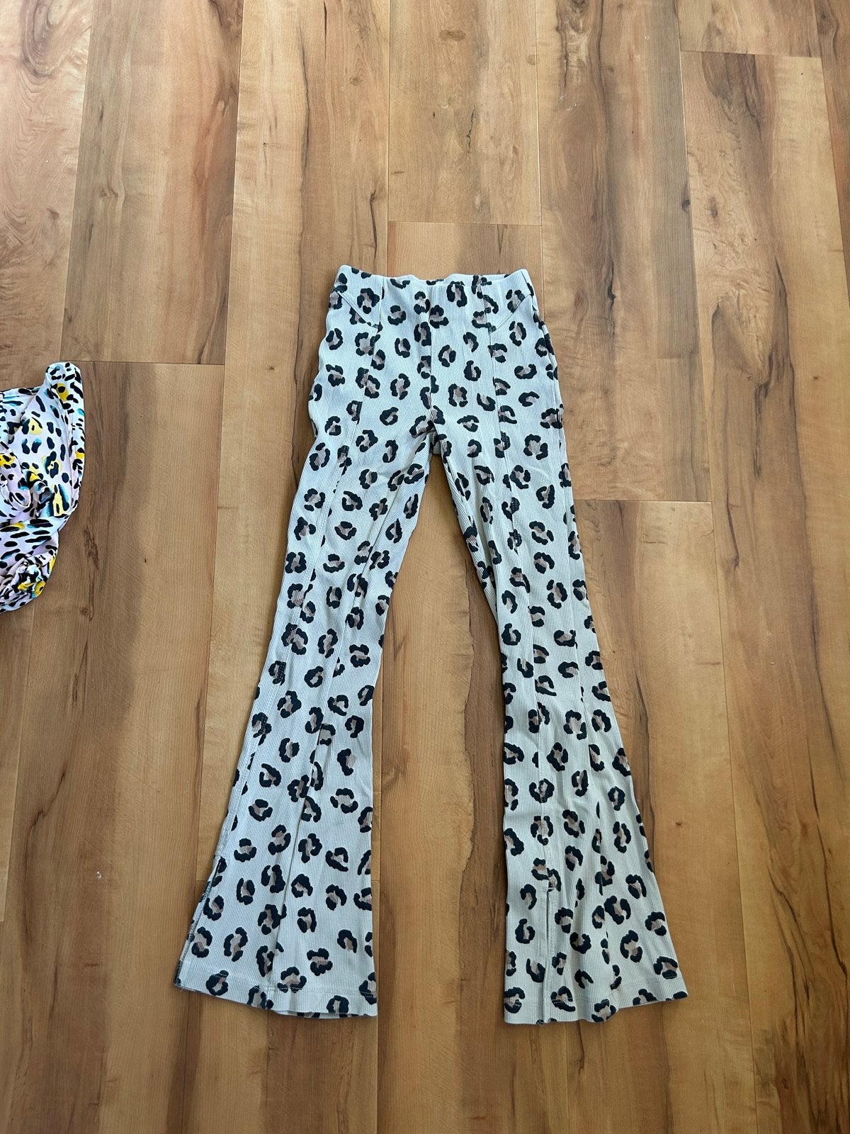 Zara flared broek met luipaardprint - maat 140, Ophalen of Verzenden, Zo goed als nieuw, Meisje, Broek