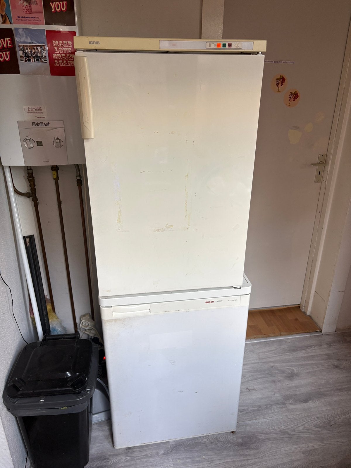Koelkast + vriezer, Ophalen, Minder dan 85 cm, 100 tot 150 liter, 45 tot 60 cm