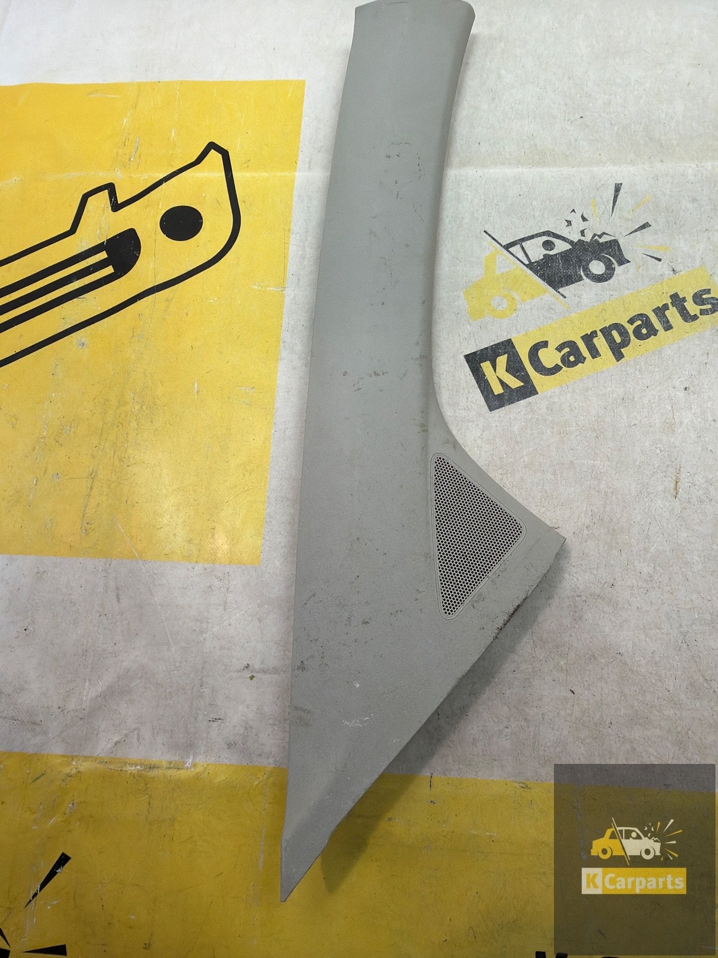 A-stijl Afdekkap rechts van een Volkswagen UP 1S0867234, Gebruikt, Volkswagen, Volkswagen AG, Berliner Ring 2
38440  Wolfsburg, DE