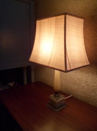 Vintage schemerlamp koper marmer met lampenkap tafellamp, Gebruikt, Vintage, Ophalen of Verzenden, Metaal