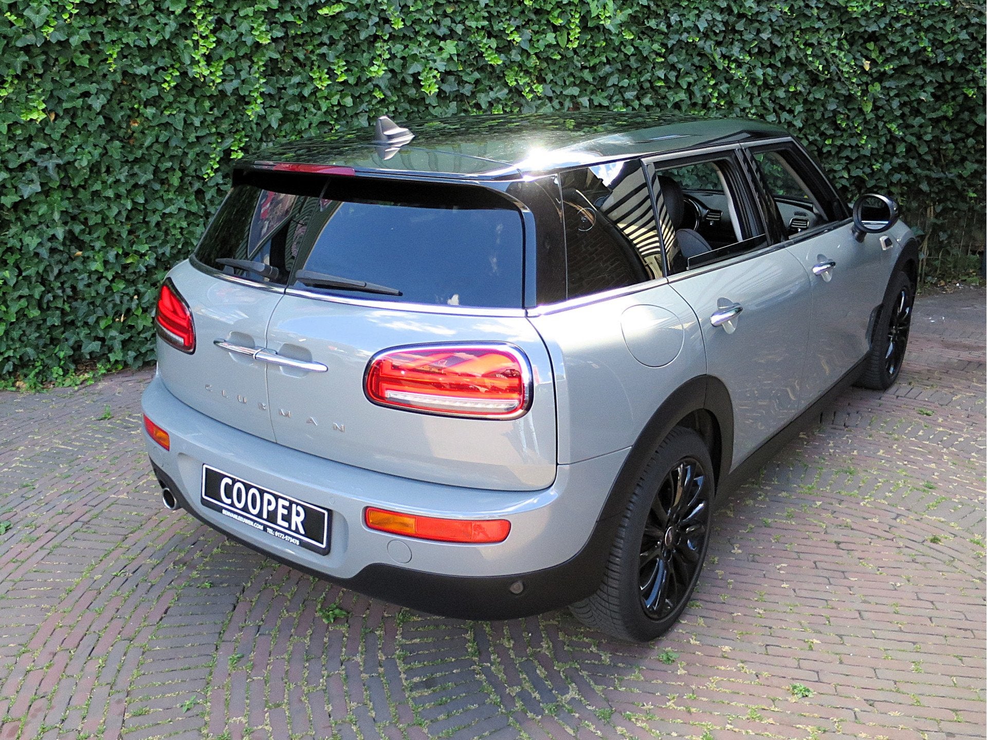 MINI Clubman 1.5 Cooper Chili F54 LCI aut. 1 eig, LED, HK, A, 12 maanden, Gebruikt, Leder en Stof, 1499 cc