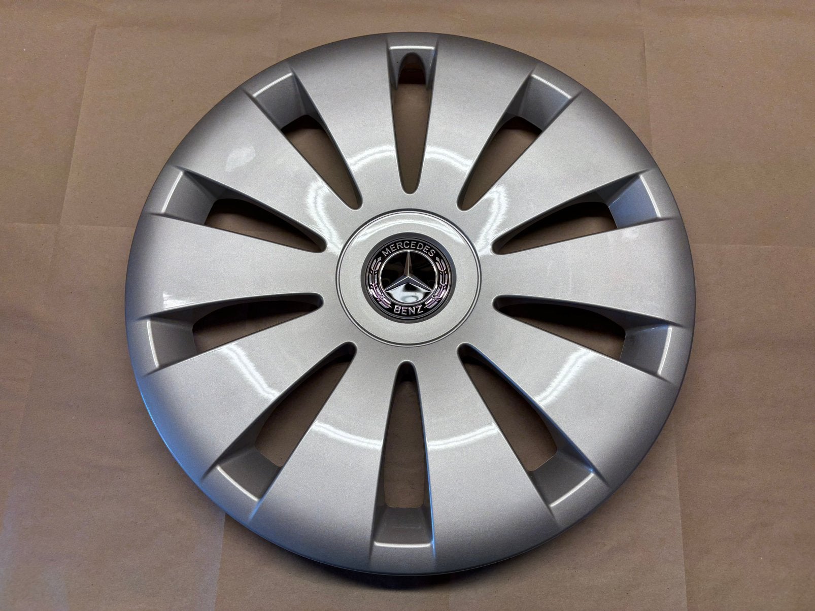 Nieuwe 17 inch Wieldop voor Mercedes Benz A2474000700, Auto diversen, Wieldoppen, Ophalen of Verzenden, Nieuw