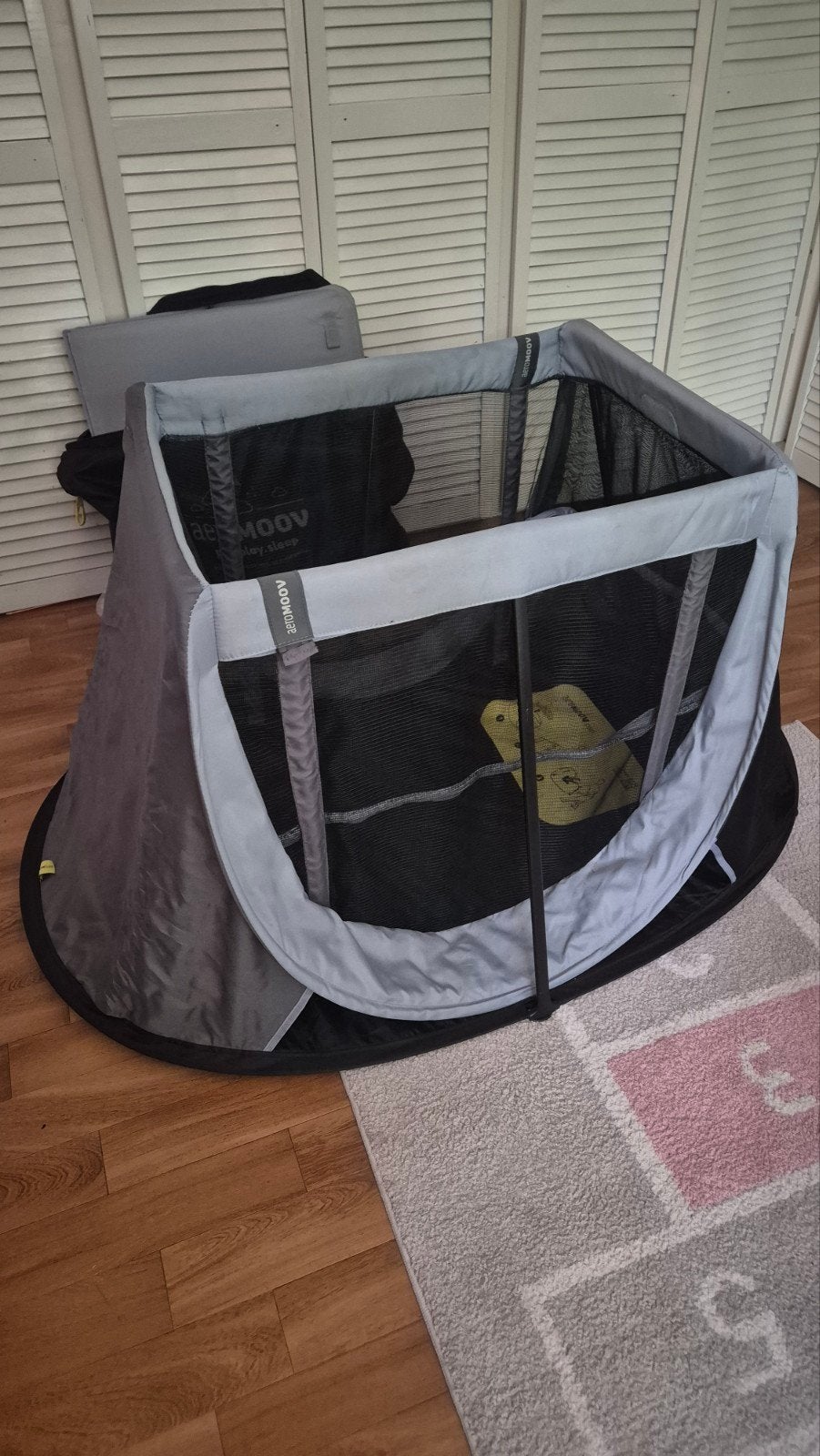 AeroMoov Pop-Up Reisbedje - Snel en Compact, Ophalen