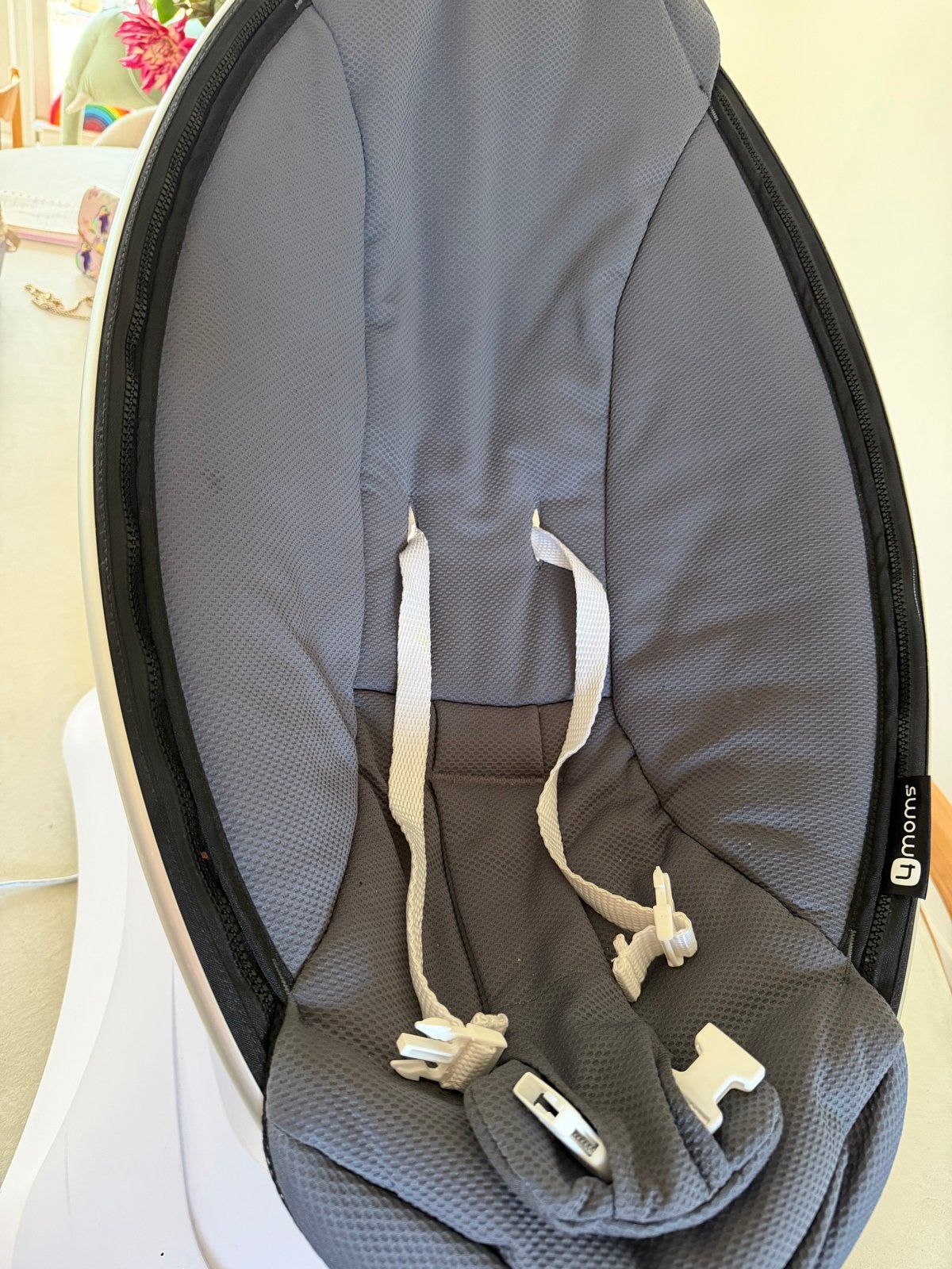 4moms mamaRoo 4.0 electrische babywipper - Grijs, Ophalen of Verzenden, Zo goed als nieuw