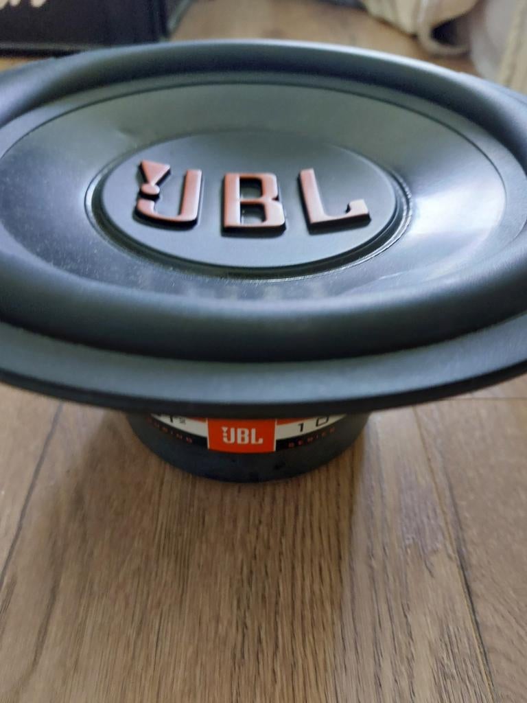 JBL speaker, Ophalen, Gebruikt
