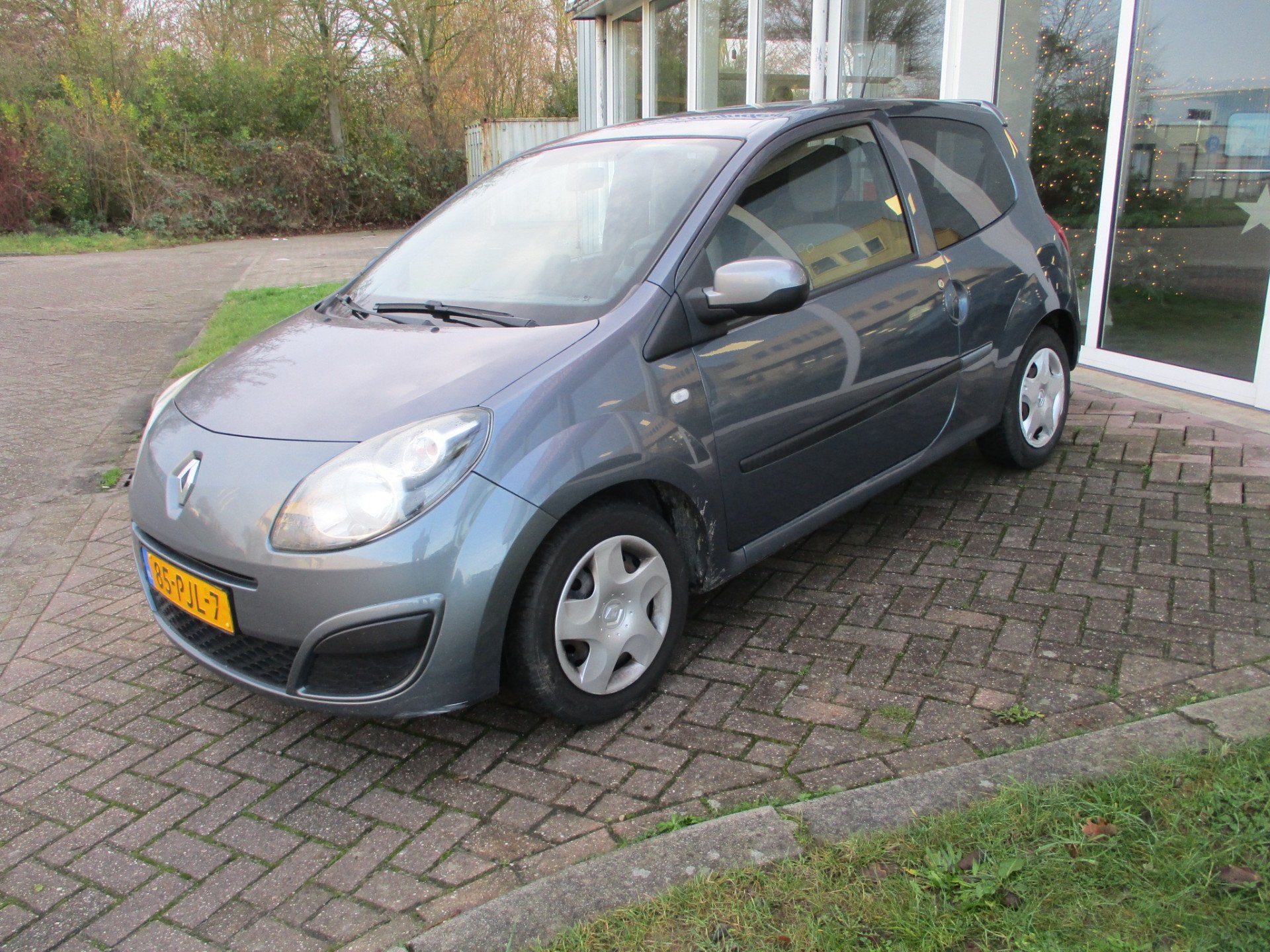Renault Twingo 1.2-16V Collection Kan direct mee! (bj 2011), Auto's, Gebruikt, 4 cilinders, Origineel Nederlands, Bedrijf