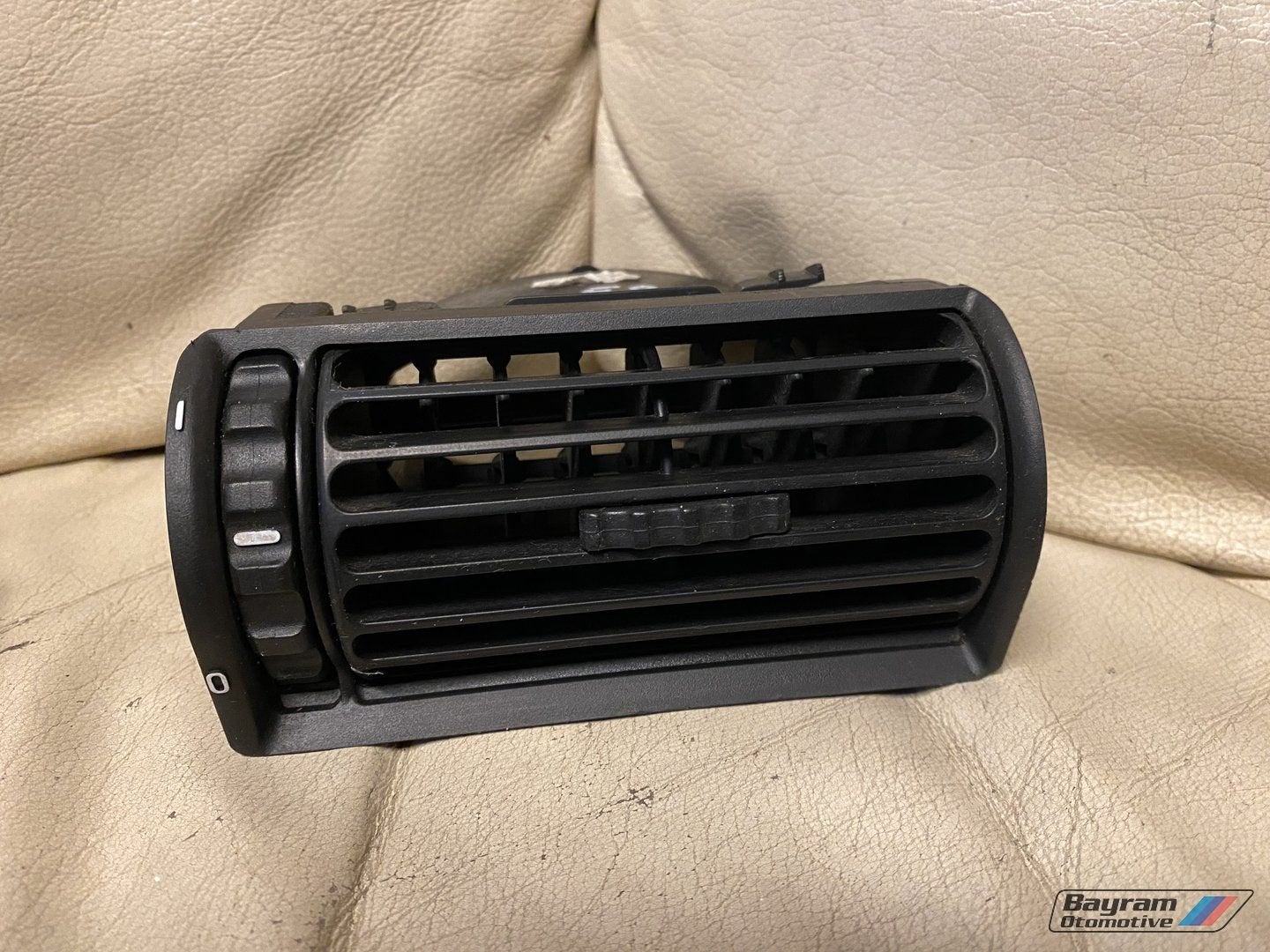 Bmw E32 luchtrooster deel links 7-serie dashboard 1375559 E3, Gebruikt, -, -, Ophalen of Verzenden