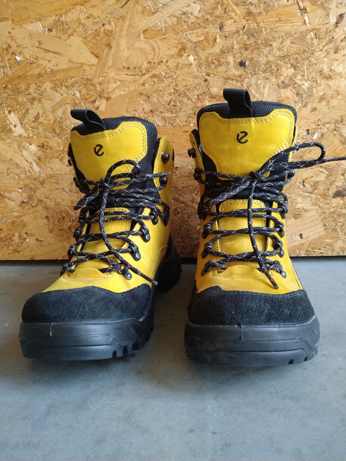 Ecco Offroad Wandelschoenen - Geel/Zwart, Waterdicht, Ophalen of Verzenden, Zo goed als nieuw, Schoenen