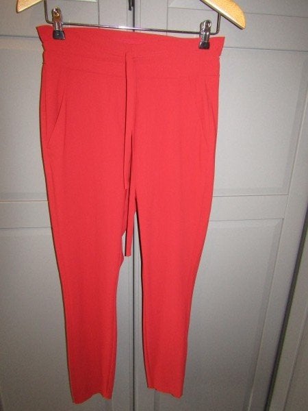 G1062 Studio Anneloes S nieuw broek travelstof rood burgundy, Studio Anneloes, Verzenden, Nieuw, Maat 36 (S)