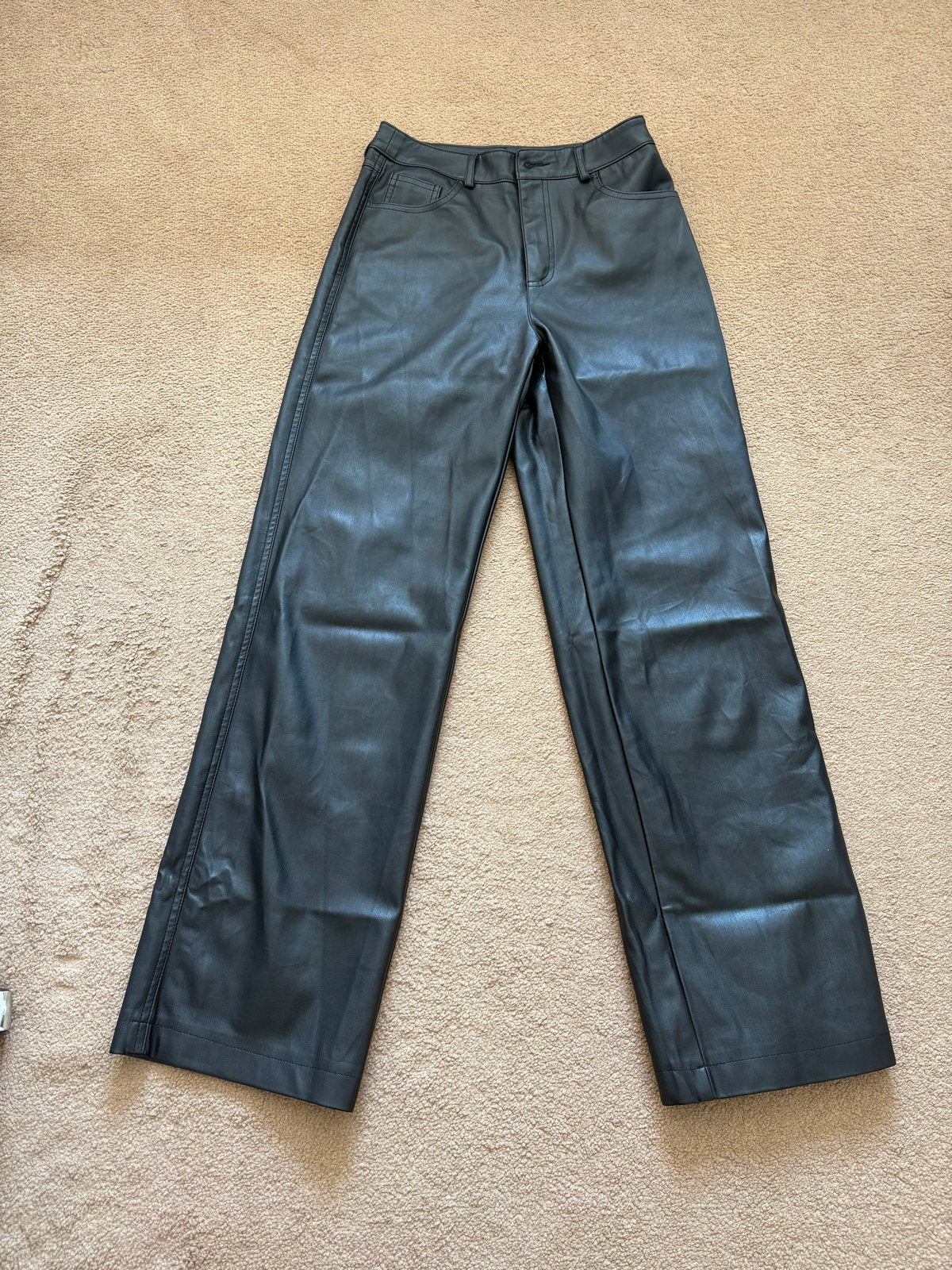Stradivarius zwarte faux leren broek maat 36, Zwart, Ophalen of Verzenden, Maat 36 (S), Lang
