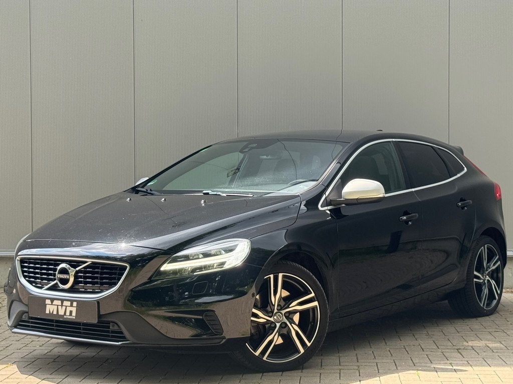 Volvo V40 1.5 T3 Polar+ Sport - R-Design - Panorama - Automa, 4 cilinders, 700 kg, Origineel Nederlands, Bedrijf