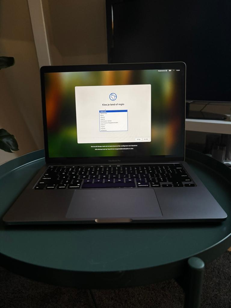 MacBook Pro 2020 – 13 inch – 8GB RAM – met Touch Bar, Computers en Software, Apple Macbooks, 256 GB, Qwerty, 8 GB, 13 inch