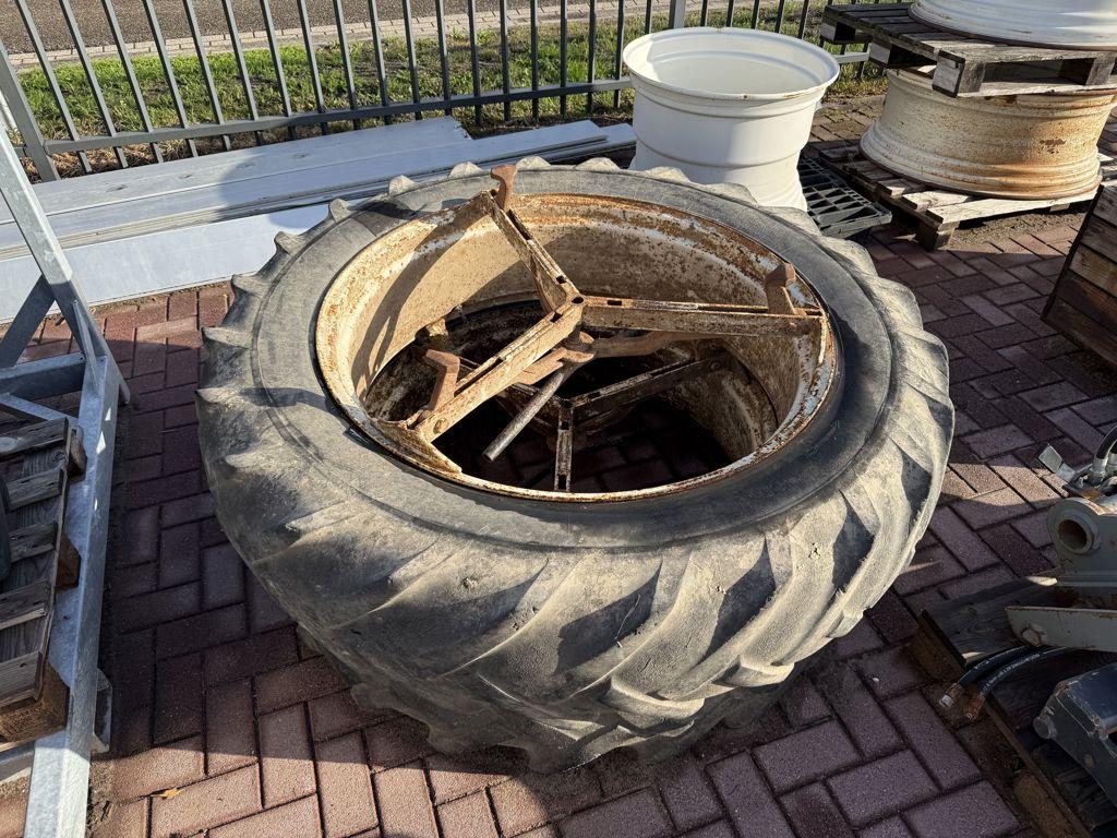 Molcon Dubbellucht Michelin Banden, Zakelijke goederen, Agrarisch | Tractoren, Gebruikt, Overige merken