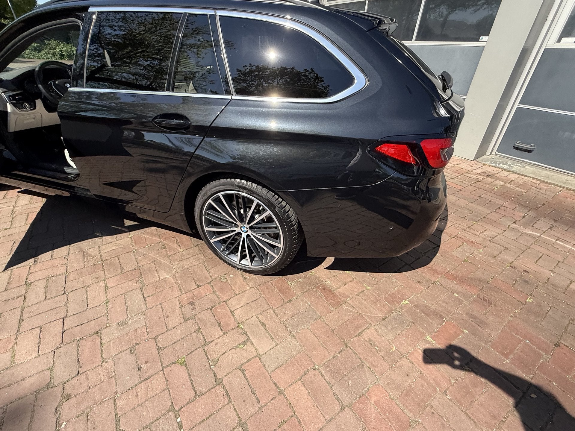 Foto 57 van BMW 5 Serie Touring 520i High Executive | Pano | Leder | 04-