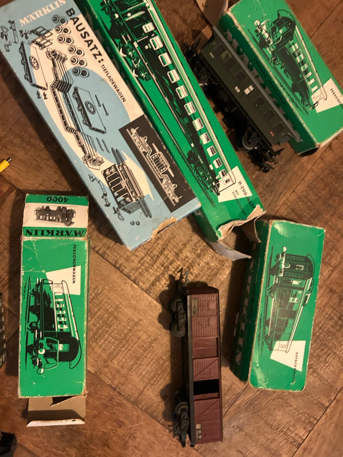 Märklin Treincollectie + rails- Locomotieven, Wagons en Meer, Ophalen, Wisselstroom, Gebruikt, Locomotief