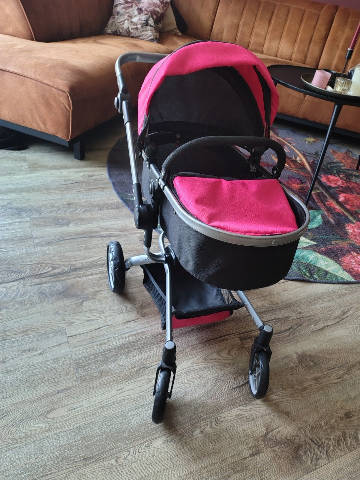 Roze poppenwagen - 2-in-1, Kinderen en Baby's, Speelgoed | Poppen, Ophalen, Babypop