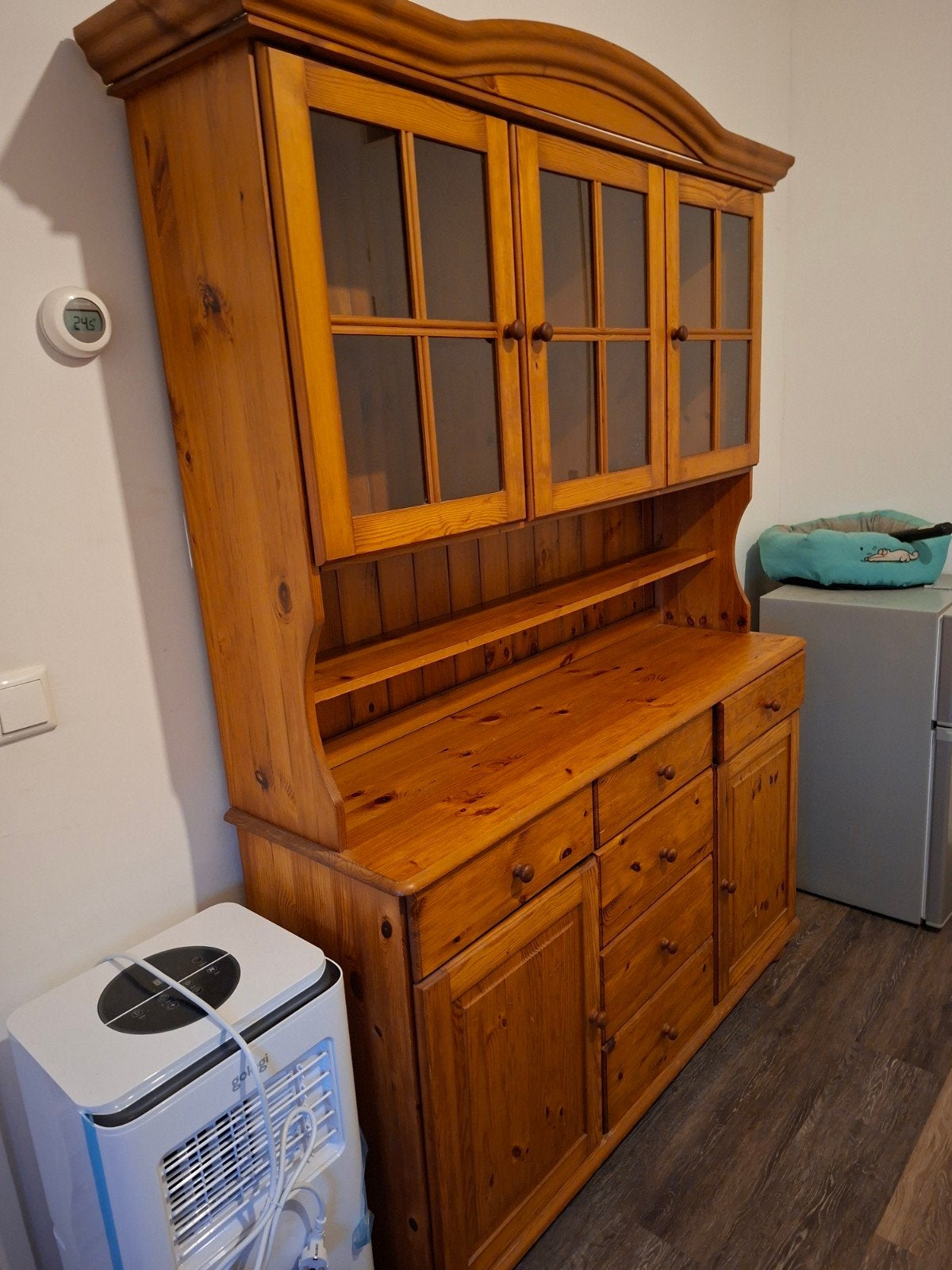 Massief grenen dressoir met vitrinekast, Ophalen, Gebruikt, Landelijk, Minder dan 25 cm