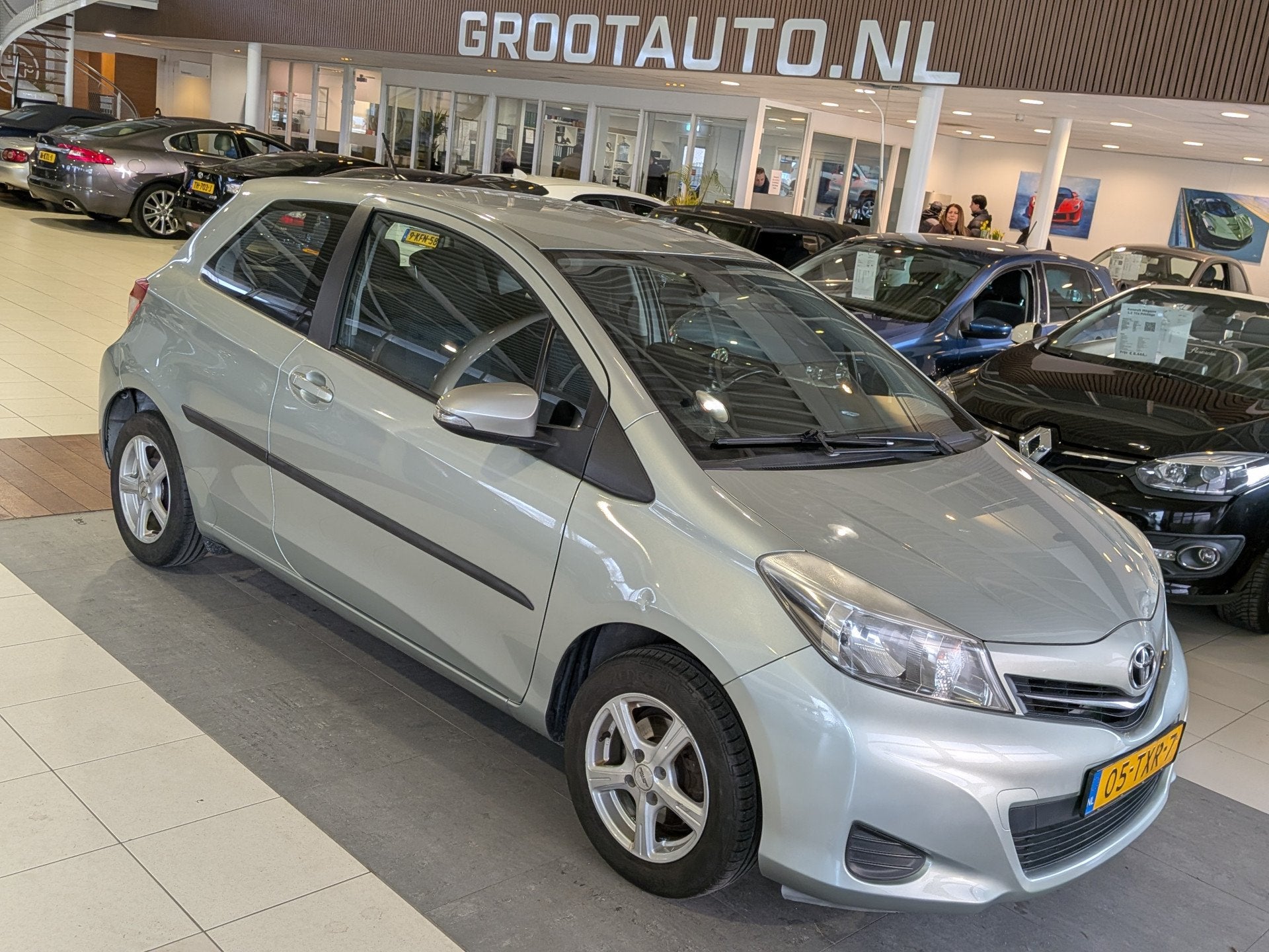 Toyota Yaris 1.0 VVT-i Aspiration Airco, Stuurbekrachtiging, Auto's, Euro 5, 750 kg, Origineel Nederlands, Bedrijf