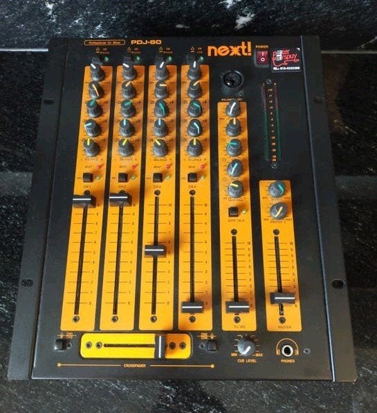Next! PDJ-60 Professionele 4-Kanaals DJ Mixer, Muziek en Instrumenten, Mengpanelen, Ophalen of Verzenden, Zo goed als nieuw