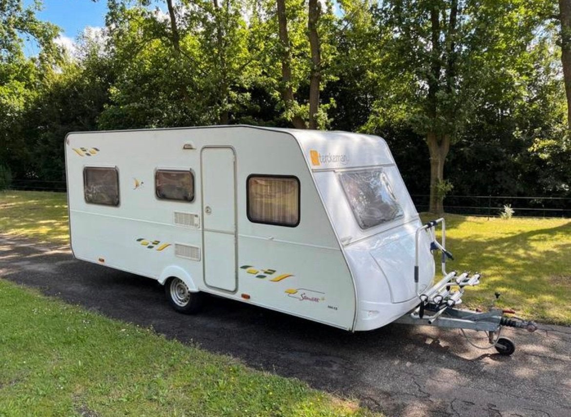 Caravan Sterckeman 486CE met uniek 3 stapelbed, Sterckeman, 750 - 1000 kg, Particulier, 4 tot 5 meter