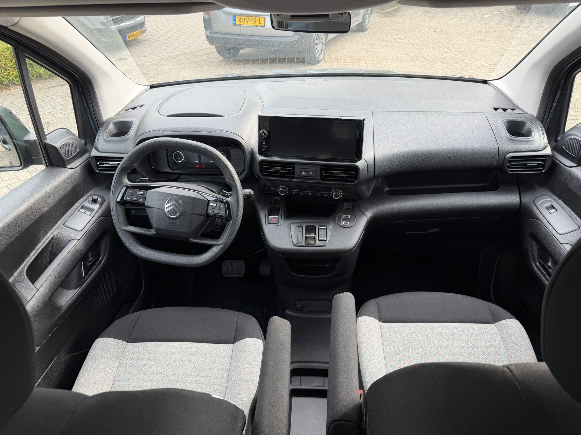 Citroën E-Berlingo Plus M L1 50 kWh 1 fase lader Apple CarP, Auto's, Citroën, 12 maanden, Gebruikt, Parkeersensor, 343 km