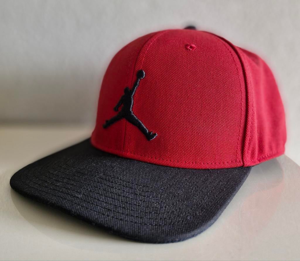 Nike Pet Jordan, Kleding | Heren, Hoeden en Petten, Ophalen of Verzenden, Zo goed als nieuw