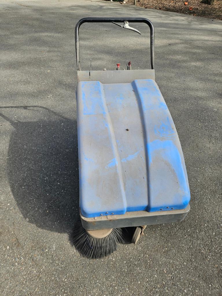 Goed werkende veegmachine met acculader, Ophalen of Verzenden, Gebruikt, Onbekend