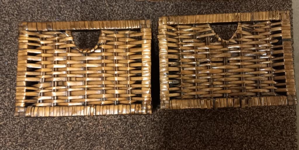 2 Ikea rieten manden voor vakken tafel of kast., Ophalen of Verzenden, Rechthoekig, Riet