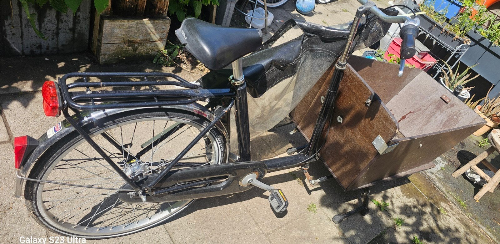 Bakfiets zonder accu, jaar gebruikt, inclusief regenhoes, Fietsen en Brommers, Fietsen | Bakfietsen, Gebruikt, Ophalen, Overige merken