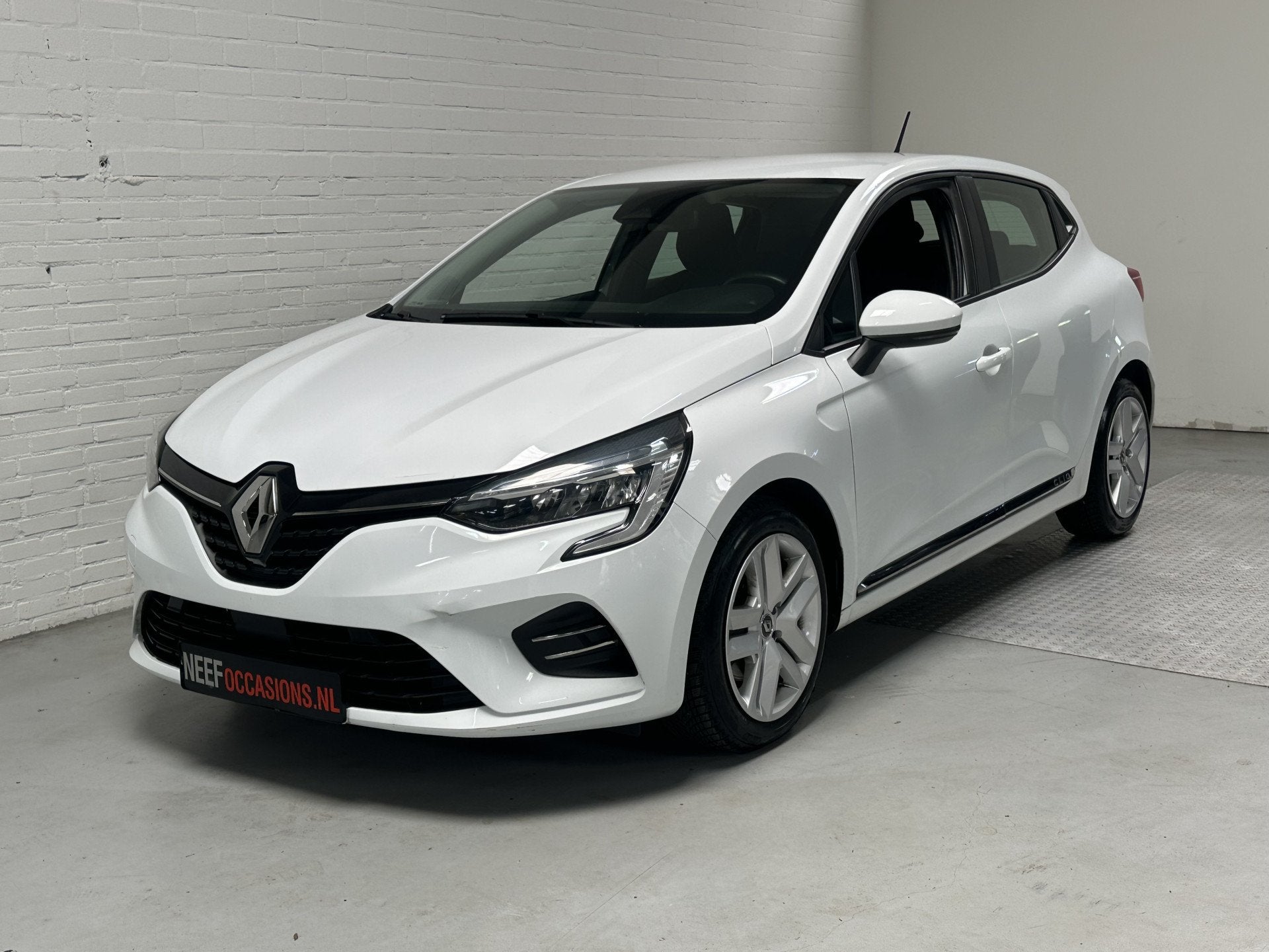 Renault Clio 1.6 E-Tech Hybrid Business CLIMA / CRUISE / HYB, Auto's, Gebruikt, 4 cilinders, Hybride Elektrisch/Benzine, Parkeersensor