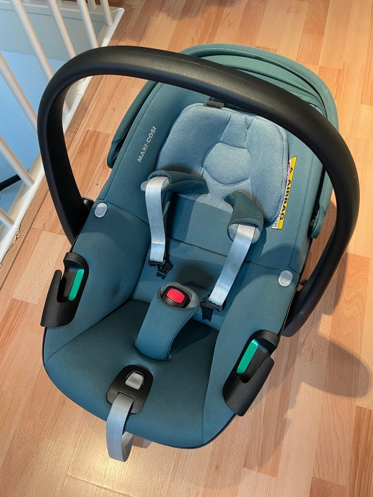 Maxi Cosi Pebble | Essential Green, Kinderen en Baby's, Autostoeltjes, Ophalen, Autogordel, Zo goed als nieuw, 0 t/m 13 kg