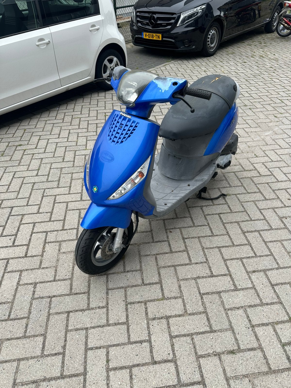 Piaggio zip 4t, Ophalen, Zo goed als nieuw, Benzine, Zip