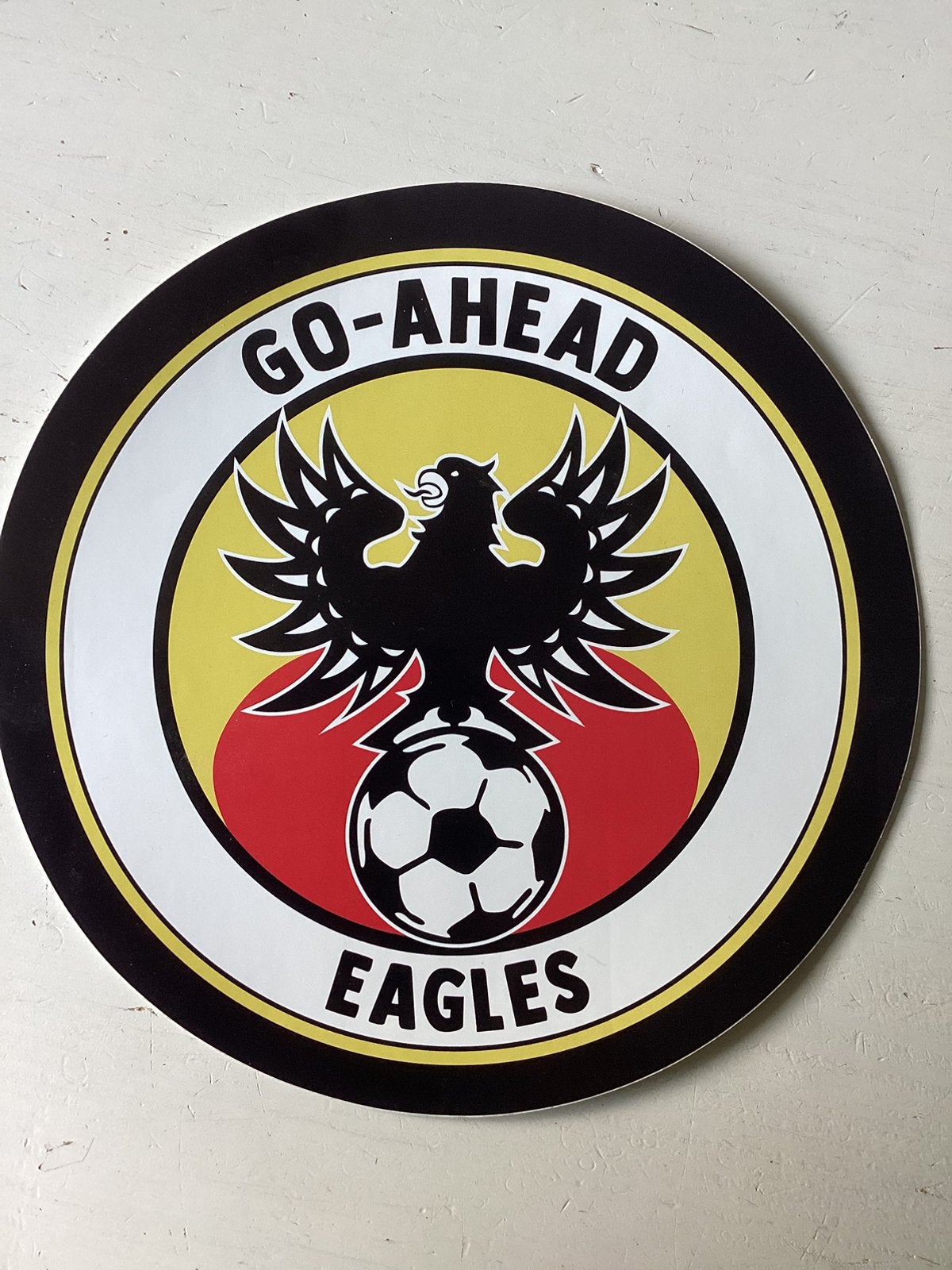 Grote ronde sticker Go-Ahead Eagles, Verzenden, Zo goed als nieuw, Overige binnenlandse clubs, Poster, Plaatje of Sticker