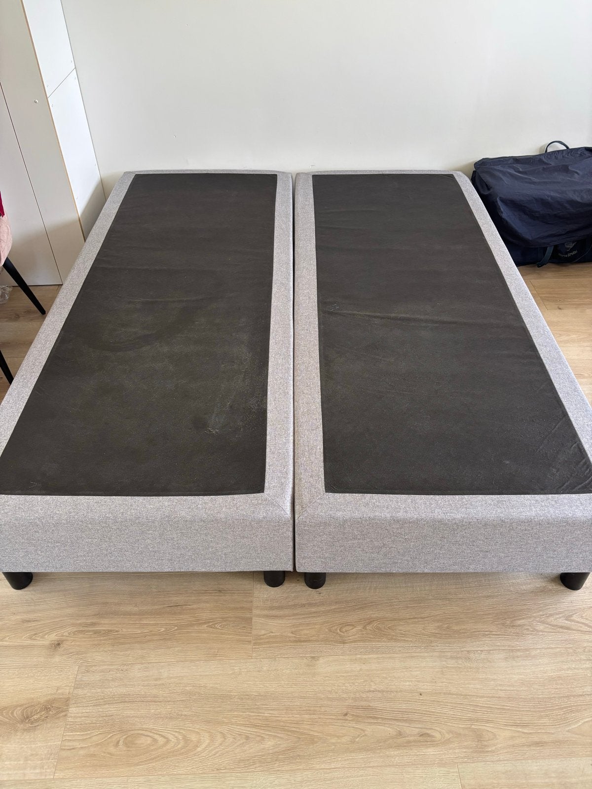 Mooie gestoffeerde boxspring/bedbodem 160x200 cm – grijs, Huis en Inrichting, Slaapkamer | Boxsprings, Ophalen, Gebruikt, Tweepersoons