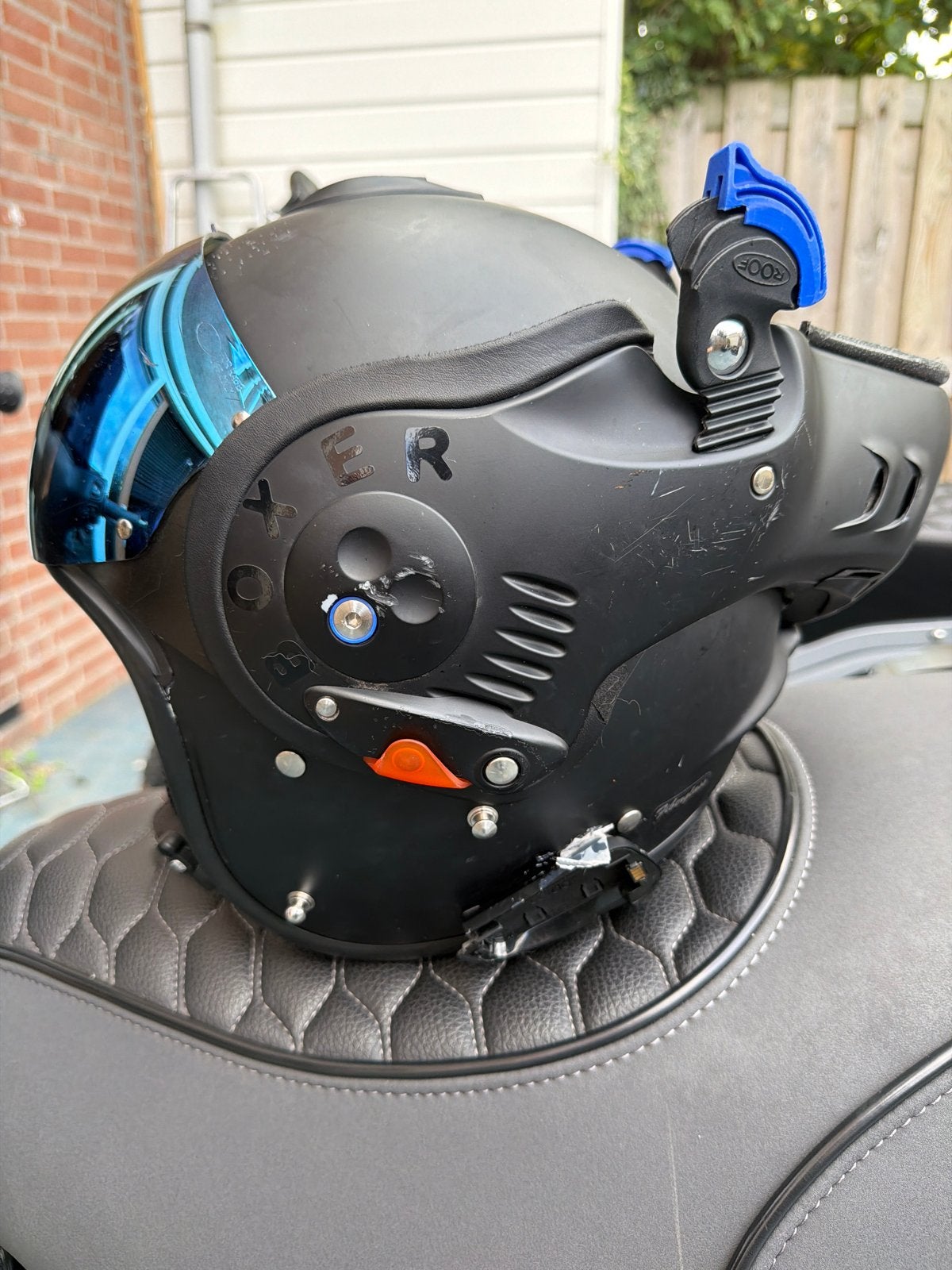Roof Boxer V8 - Mat Zwart met Blauw Vizier, Motoren, Ophalen, Tweedehands, Systeemhelm, Overige merken