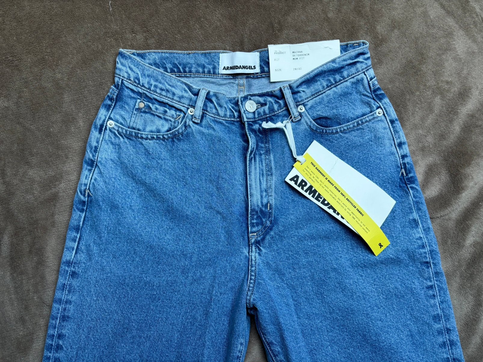 ARMEDANGELS mom jeans MAIRAA 28/32 dames (nieuw), Ophalen of Verzenden, Nieuw, Blauw, W28 - W29 (confectie 36)