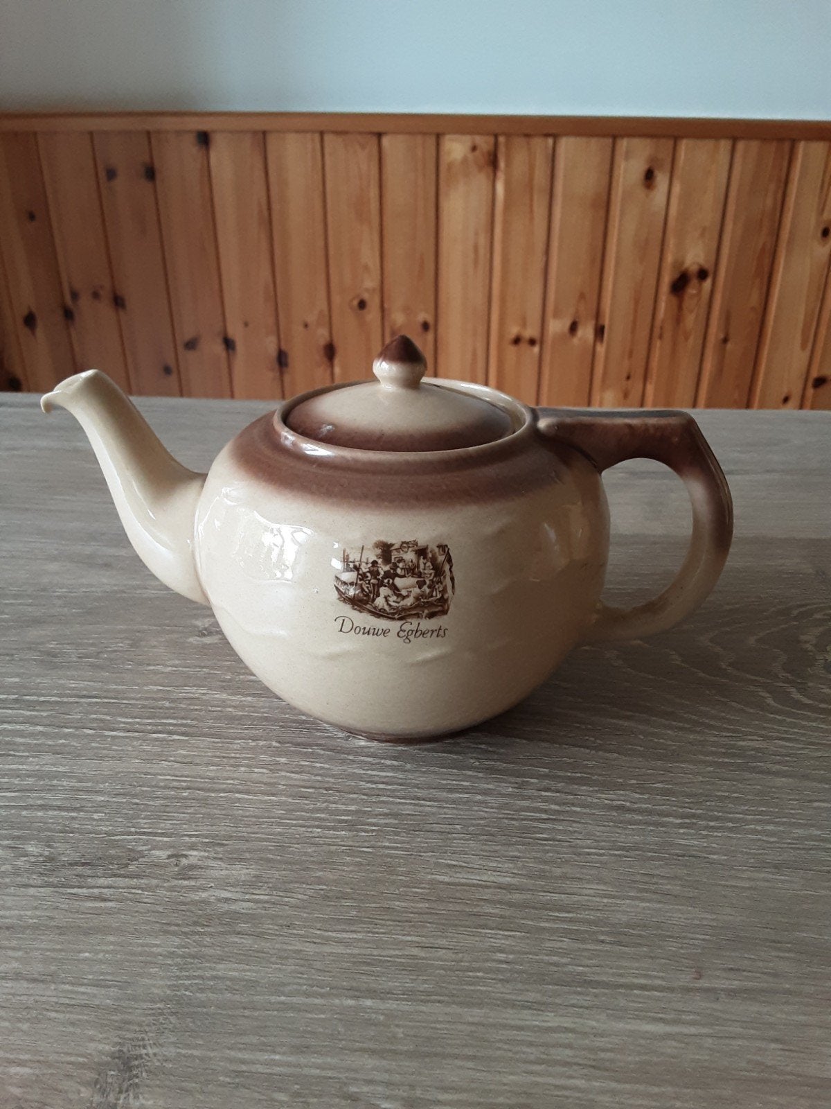 Keramieke theepot van Douwe Egberts, Ophalen of Verzenden